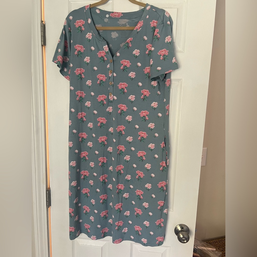 KYTE BABY women’s peony midi nightgown button down